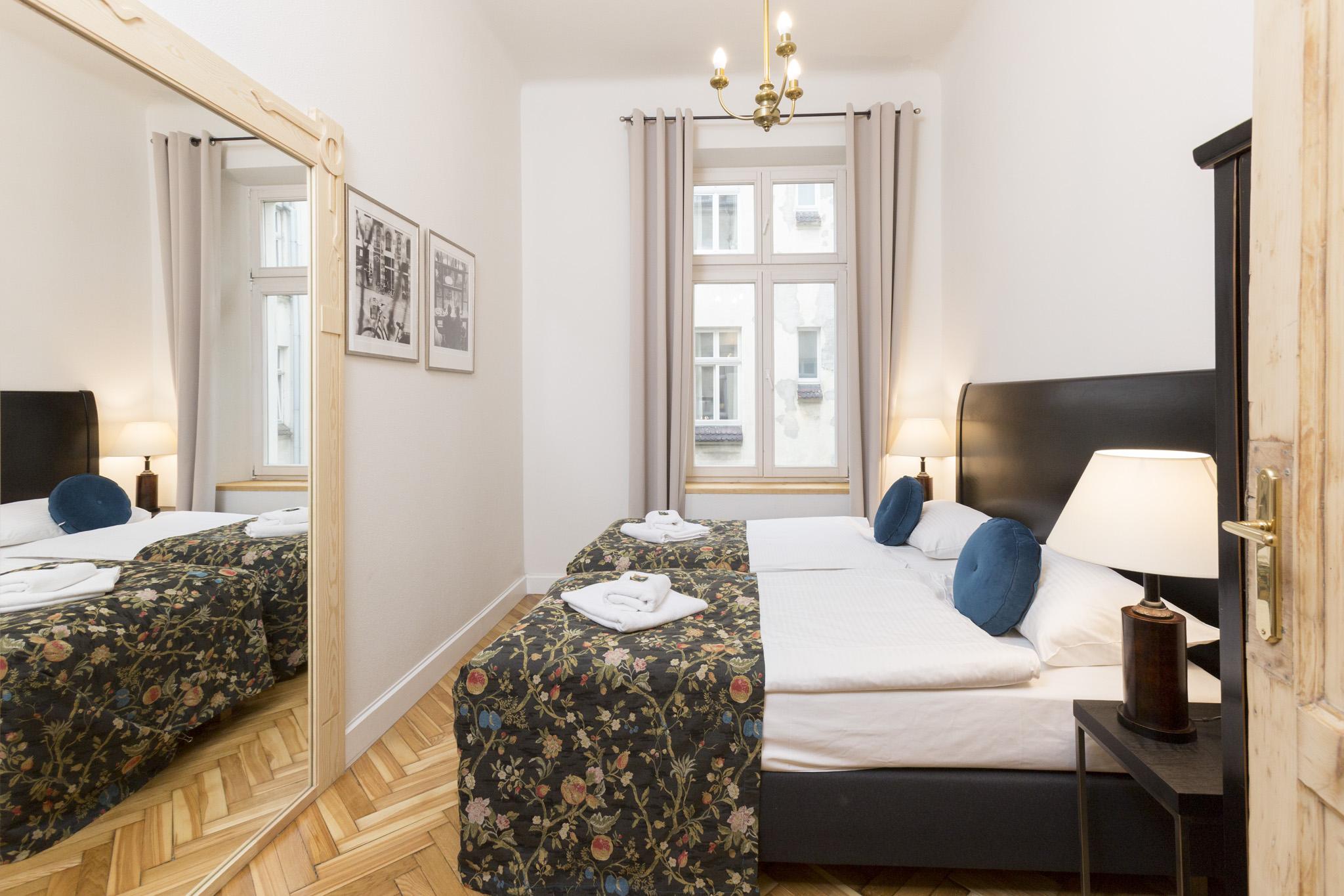 Antique Apartments Plac Szczepanski Krakow Exterior photo